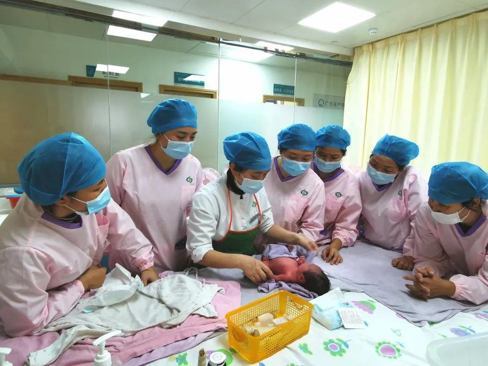 昌吉妇婴监护型护送